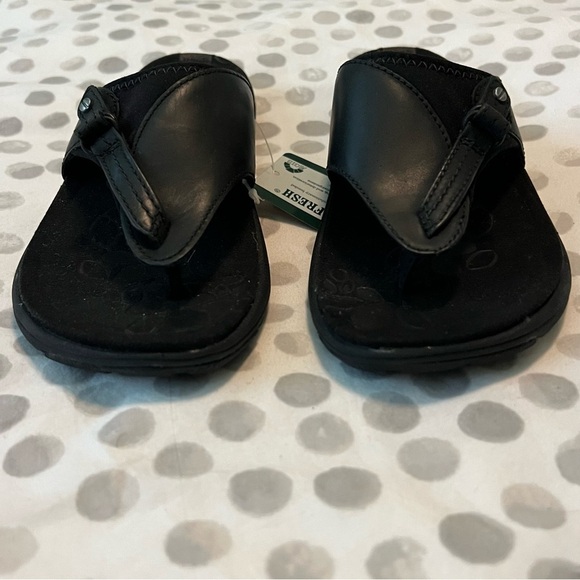 NWT Merrell Women’s Grace Black Leather Flip Sandals Size 6 - Picture 9 of 13